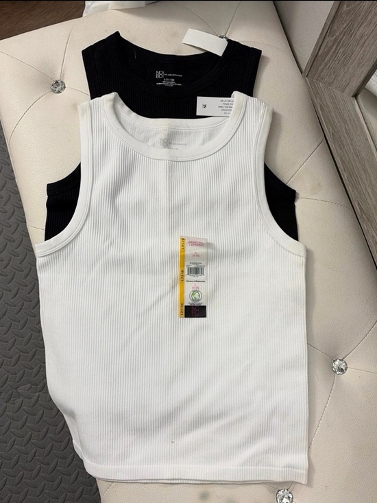 No Boundaries Tops - No boundaries seamless tank large white black